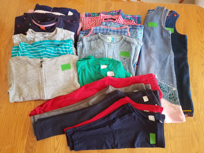 Vêtements enfants 6 ans- ( Majorité à $1.00/unité), View more