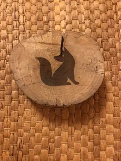 Vintage Hand Carved Wooden Coasters With Fox Motif x 3 5”l x 4”w Follow on instagram @redheadvintage...