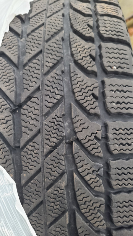 NEW/used winter tires 17'' in Tires & Rims in Muskoka