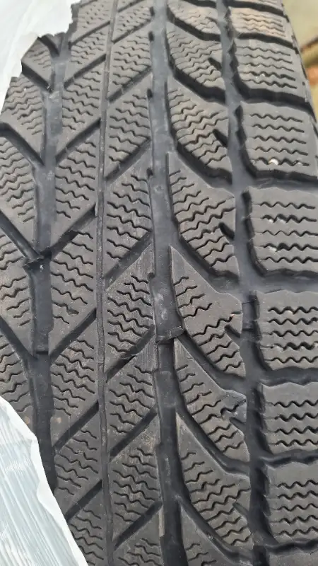 NEW/used winter tires 17'' in Tires & Rims in Muskoka - Image 2