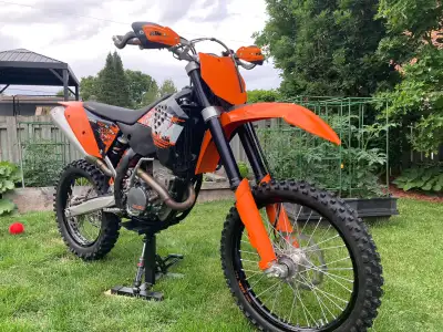 Excellent Condition, 52 original Hours, Fresh Oil, New Battery, New Air Filter, Skid Plate, Aftermar...