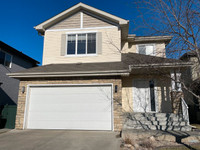 Large 4-Bedroom Family Home in Spruce Grove24 Spruce Village Dr
