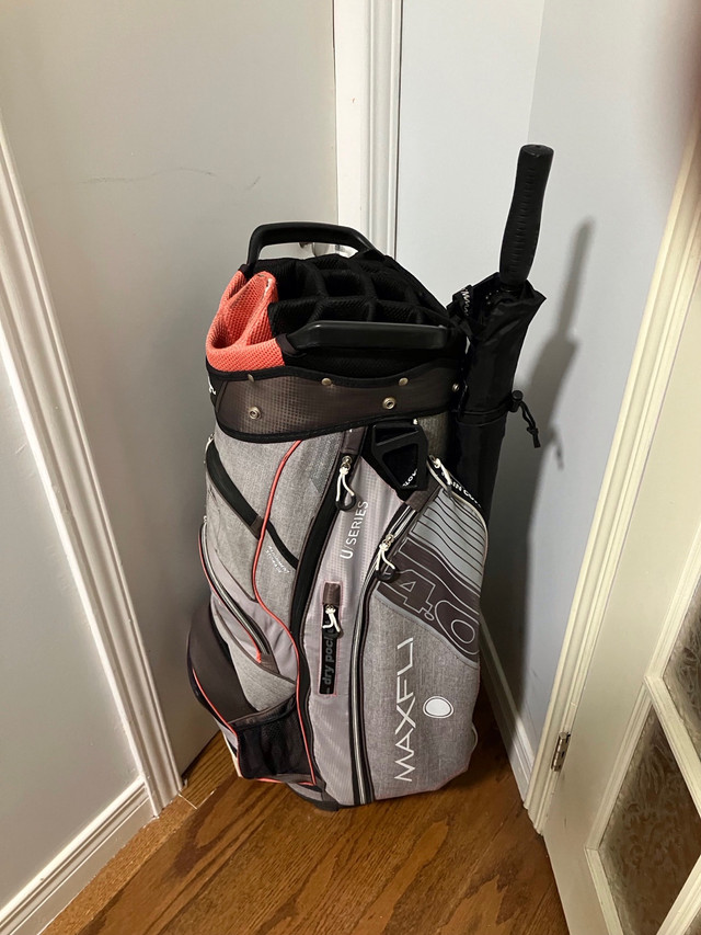 Sac de golf pour femme de marque MaxFli dans Golf  à Ville de Québec