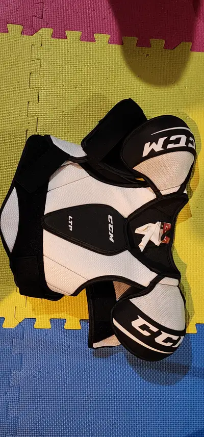 Hockey Equipment M- Keep Your Little Hockey Star Safe on the Ice, View more