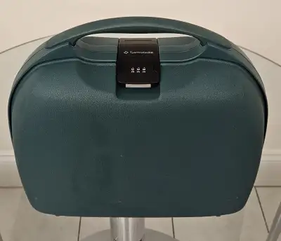 Samsonite Epsilon Train Beauty Travel Case Green Hard Shell, View more