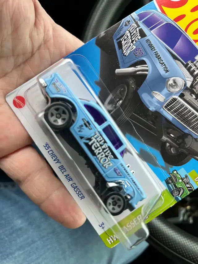 2023 Hot Wheels Tri Five Terror Blue Chevy ‘57 1957 in Arts & Collectibles in City of Montréal - Image 3