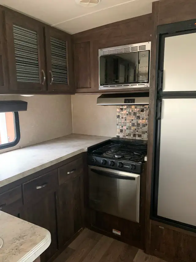 2019 Forest river vibe 268rks. in Travel Trailers & Campers in Fort St. John - Image 9