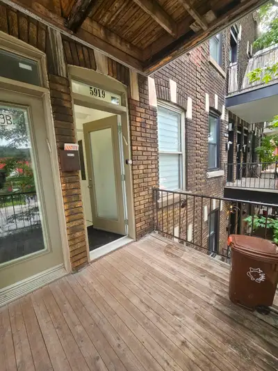 3 1/2 appartement Rénové à louer Plateau-Mont-Royal