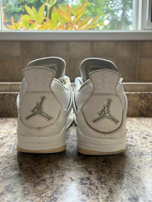 Jordan 4 Pure Money in Men's Shoes in Nanaimo - Image 3