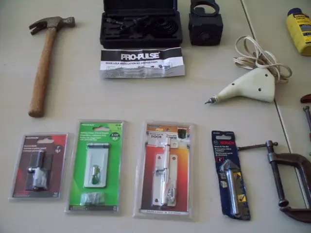 Electric Scribing Tool, Chalk Line, Chalk Etc in Hand Tools in Kingston - Image 3