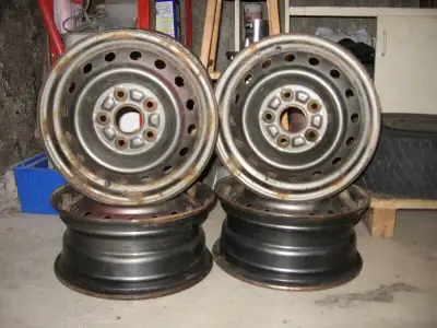 **PLEASE DON`T ASK ME IF IT IS AVAILABLE! Four rims came off a Toyota Camry bolt spacing is 5 x 114m...