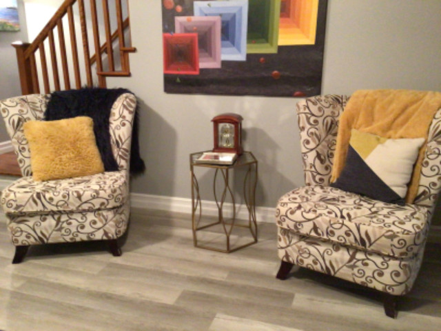 2 chairs in Chairs & Recliners in Charlottetown