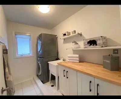 ‍♀️One person per room Two rooms available with two big closets Shared laundry Shared washroom with...