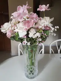 New RCR Crystal Vase + Silk flower bouquet
