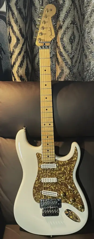 Fender Custom HHH Shred Strat, View more