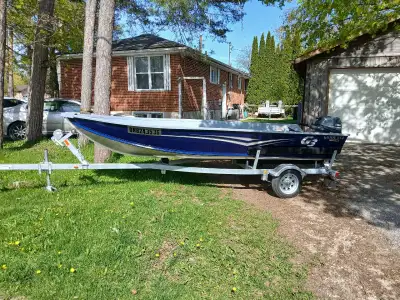 14 ft Yamaha Guide V-14 aluminum boat. Fuel injected 15 hp Yamaha 4 stroke short shaft outboard moto...