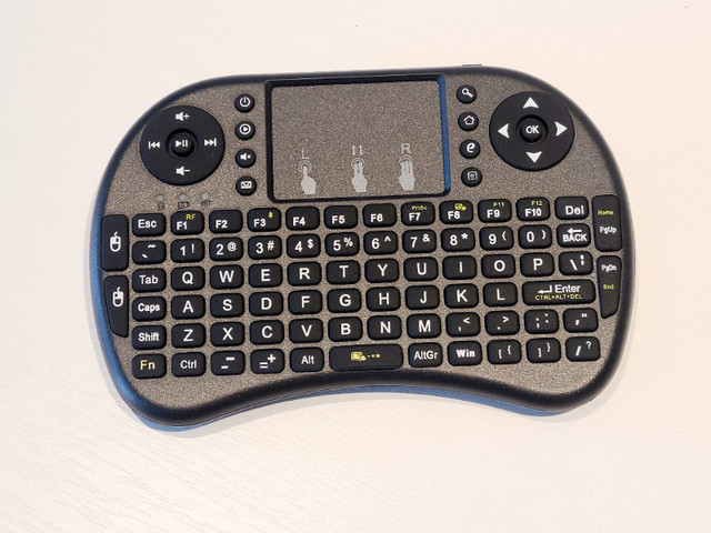 Télécommande Clavier & Souris (Touch Pad) multimédia portable dans Souris, claviers et webcaméras  à Sherbrooke - Image 3