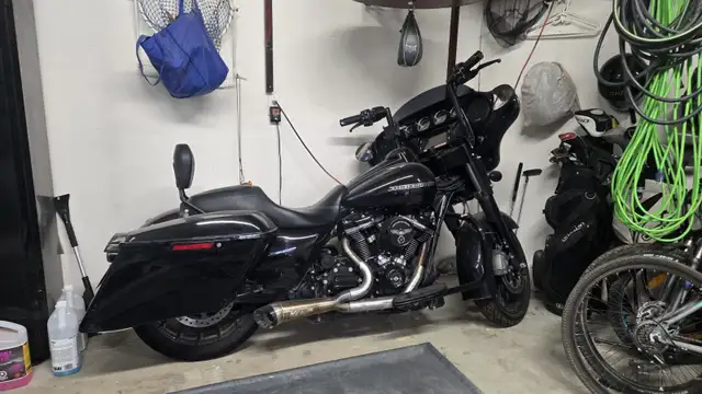 2018 Harley Davidson Street Glide Special in Touring in Edmonton - Image 2