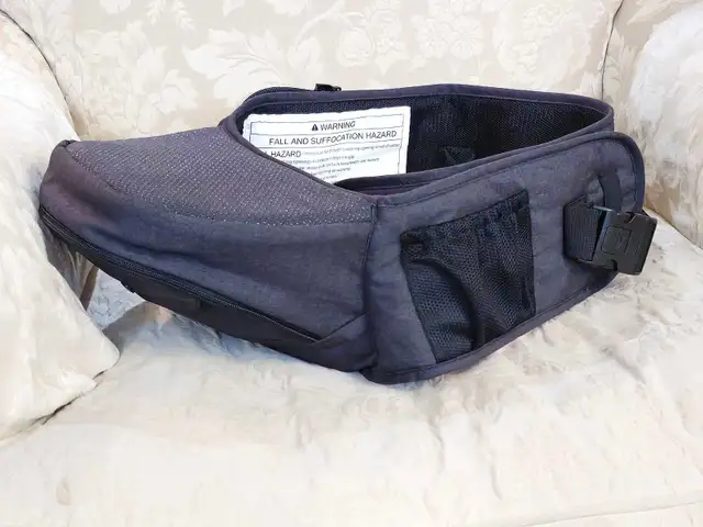 BabyHipster Carrier in Strollers, Carriers & Car Seats in City of Toronto - Image 2