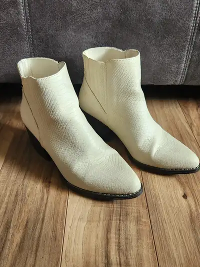 Hardly worn women's white booties ('Ana') - size 6, View more