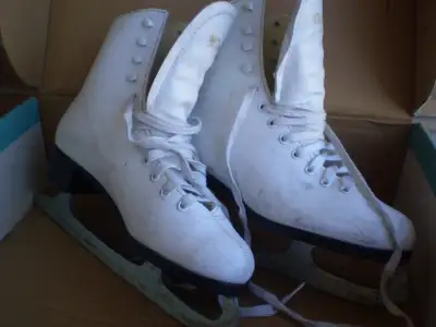 ladies ice skates, View more
