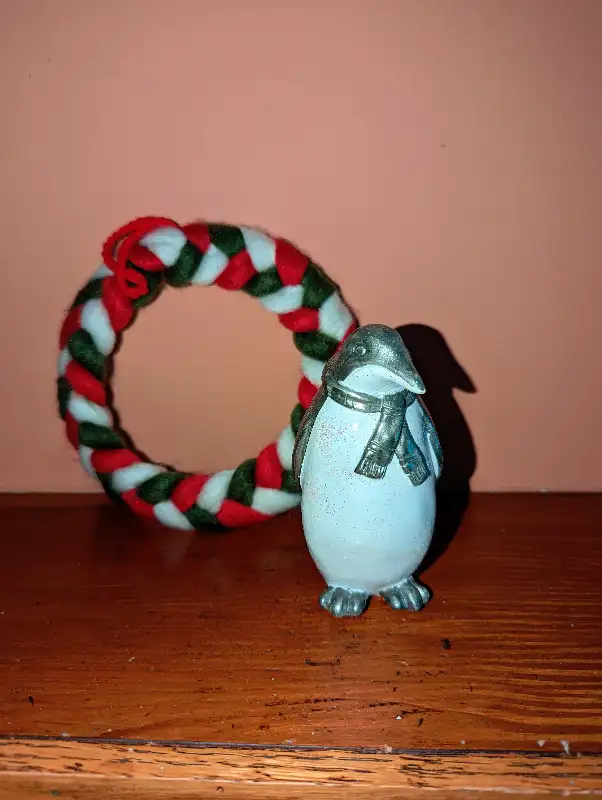 Penguin statue, Xmas decor63351296977539121