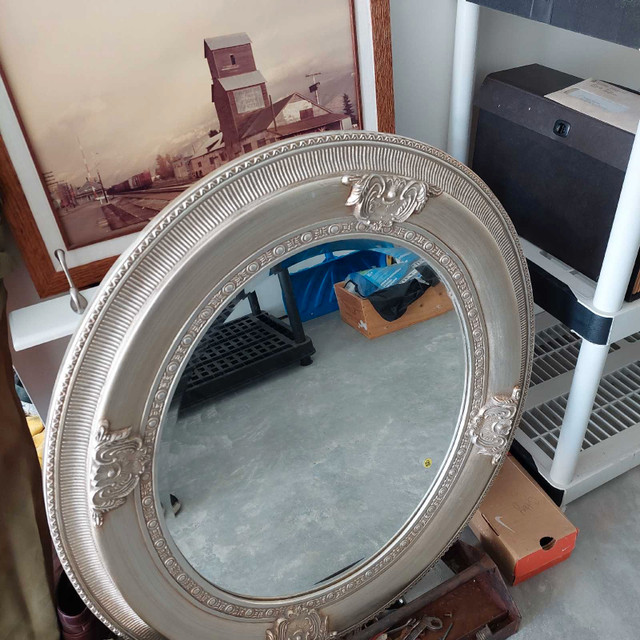Mirror home decor in Home Décor & Accents in Chilliwack