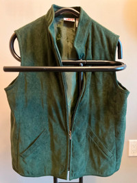 Alia Woman's Green Vest - Size L