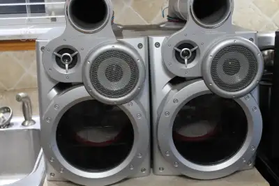 JVC MXGT-90 GIGATUBE STEREO SPEAKERS WITH MEGA BASS, View more