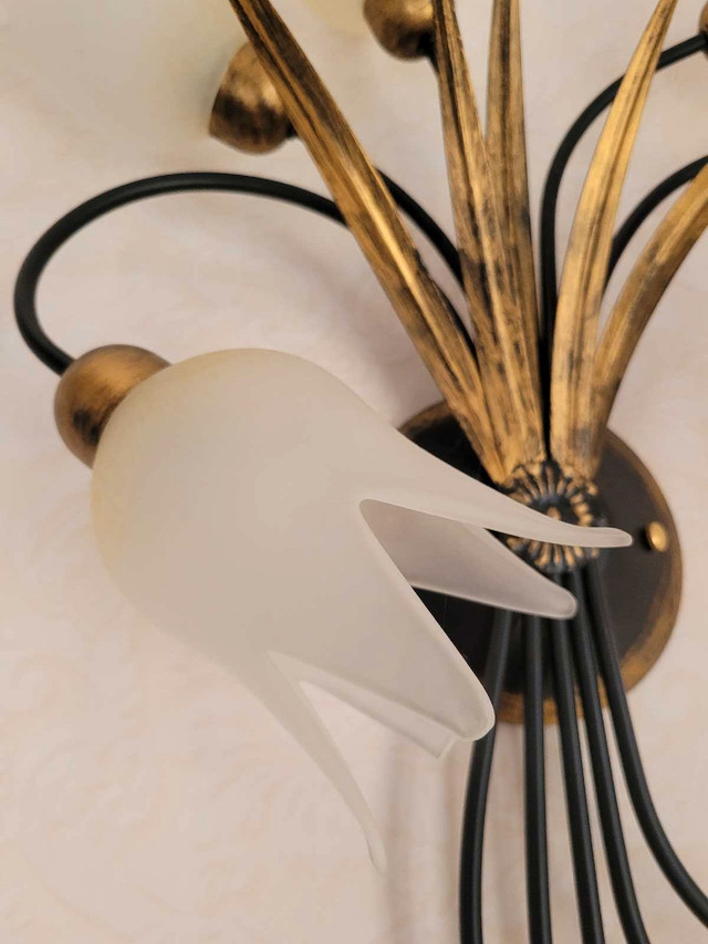 Wall Lamp, Modern Wrought Iron.  in Home Décor & Accents in Markham / York Region - Image 4