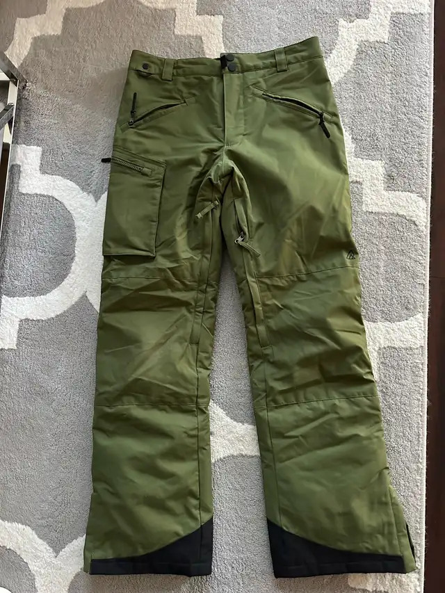 Ripzone Snowboard pants in Snowboard in Kitchener / Waterloo - Image 2