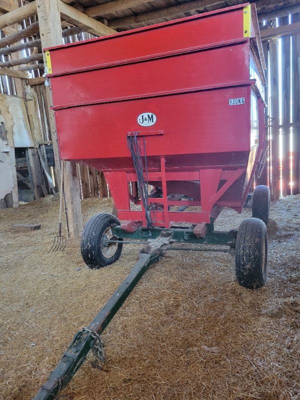 2 Grain Wagons for sale Farming Equipment Sarnia Kijiji