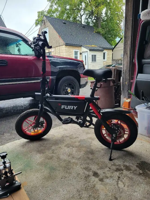 electric bike (fury gyrocopters) in eBike in Ottawa - Image 2