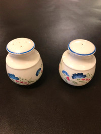 Salt and Pepper Shakers - Royal Doulton Expressions Windermere