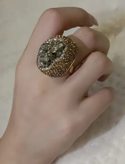 Band new jewellery and watches, View more