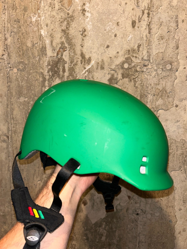 Smith Gage Snow Helmet in Snowboard in Kitchener / Waterloo