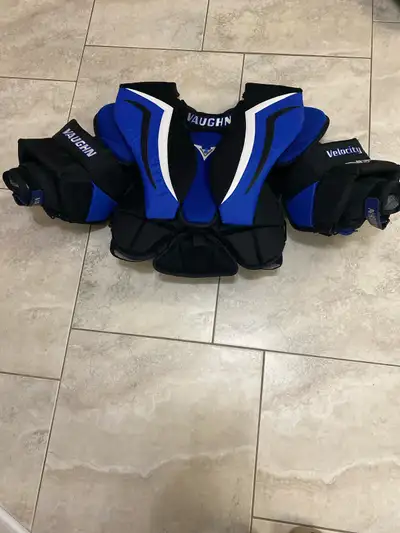Vaughan JR Medium Goalie Cheat Protector. Like New, View more