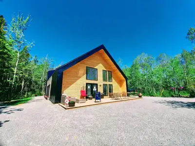 A unique opportunity to acquire a fully operational, high-demand tourism business in one of New Brun...