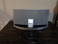 Bose SoundDock 10 and IPod Classic (120 GB)