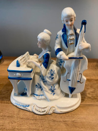 Porcelain German Figurine Lady Playing Piano with Colonial