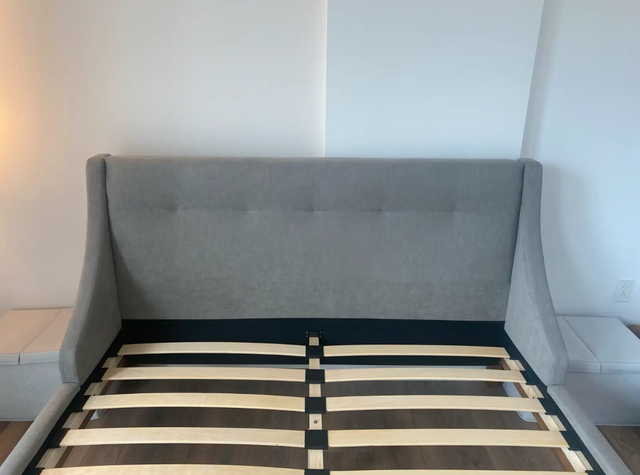 Cadre de Lit + sommier Structube - Bed Frame + base Queen size in Beds & Mattresses in City of Montréal - Image 7