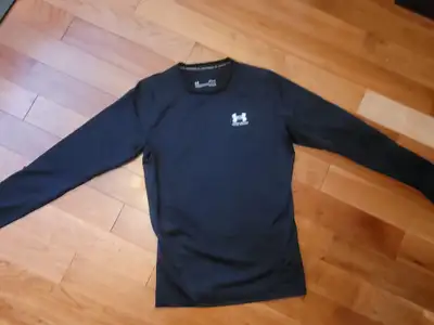 Large Under Armour compression base layer shirt, View more