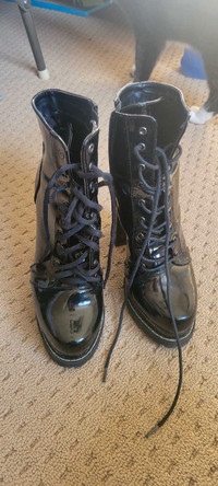 7 ½ Black Shoes