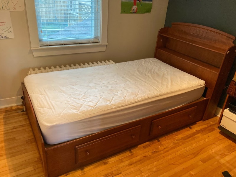 Lit simple en bois pour enfants de style capitaine Lits et matelas