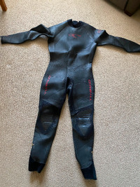 O'Neill 4/3 wet suit