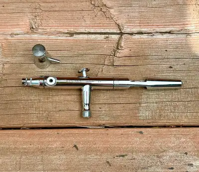IWATA - airbrush Eclipse HP-SBS side feed, View more