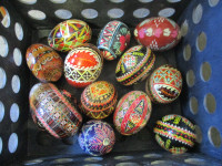 OLD VINTAGE HAND PAINTED EASTER EGGS $5. EA. UKRANIAN PYSANKA