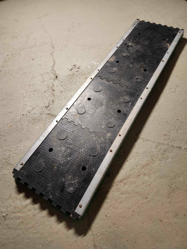 Golf Driving / Hitting Mat - Heavy Duty in Golf in Barrie - Image 2