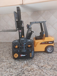 TOP RACE REMOTE CONTROL FORKLIFT