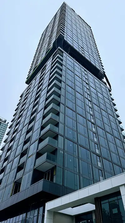 Central Park House – Brand New 2 Bedroom 2 Bath + Near Metrotown